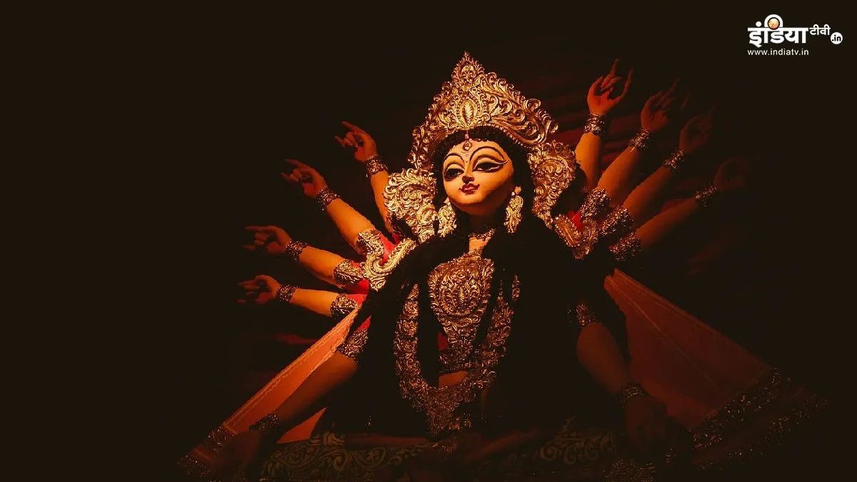 नवरात्रि दूसरा दिन: मां ब्रह्मचारिणी की कृपा से मिलेगा सुख, समृद्धि और शांति का आशीर्वाद